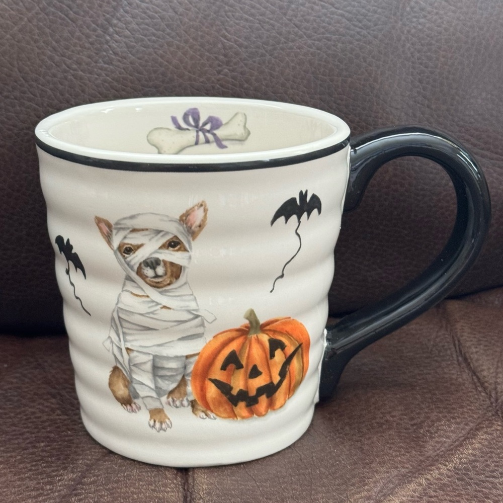 Chihuahua Mummy with Bats and Jack O’Lantern Ceramic Halloween Mug
